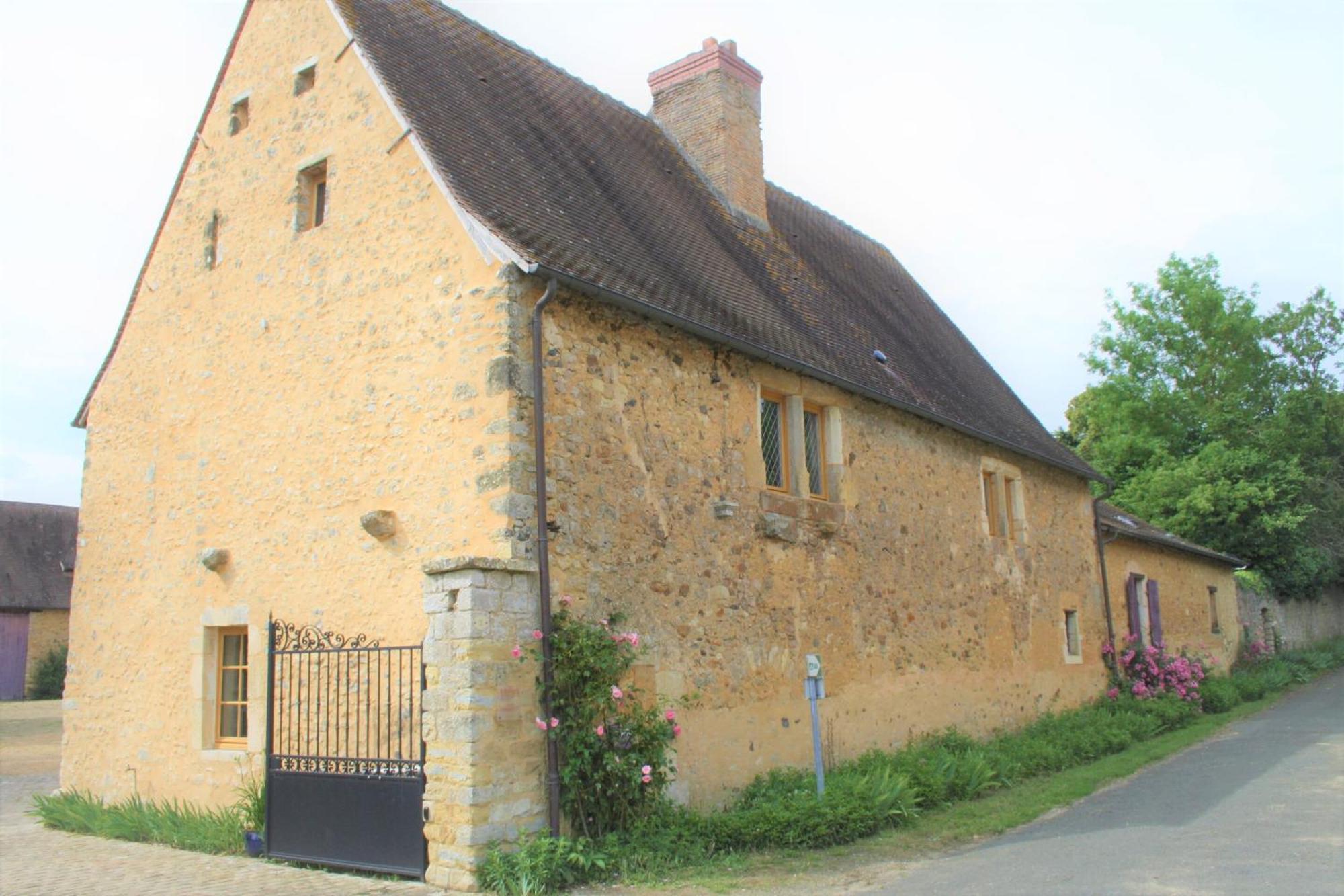 Manoir De La Basse-Cour Bed and Breakfast Asnieres-sur-Vegre Eksteriør billede